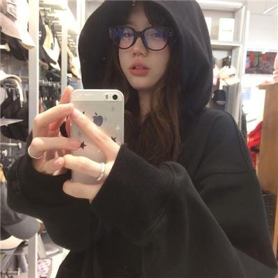 芙洛拉与儿子