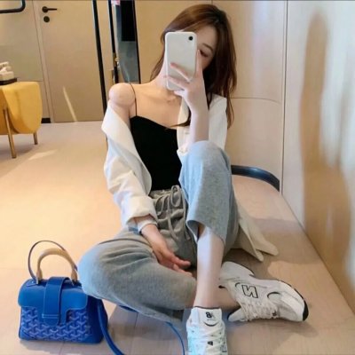 俏女冲冲冲